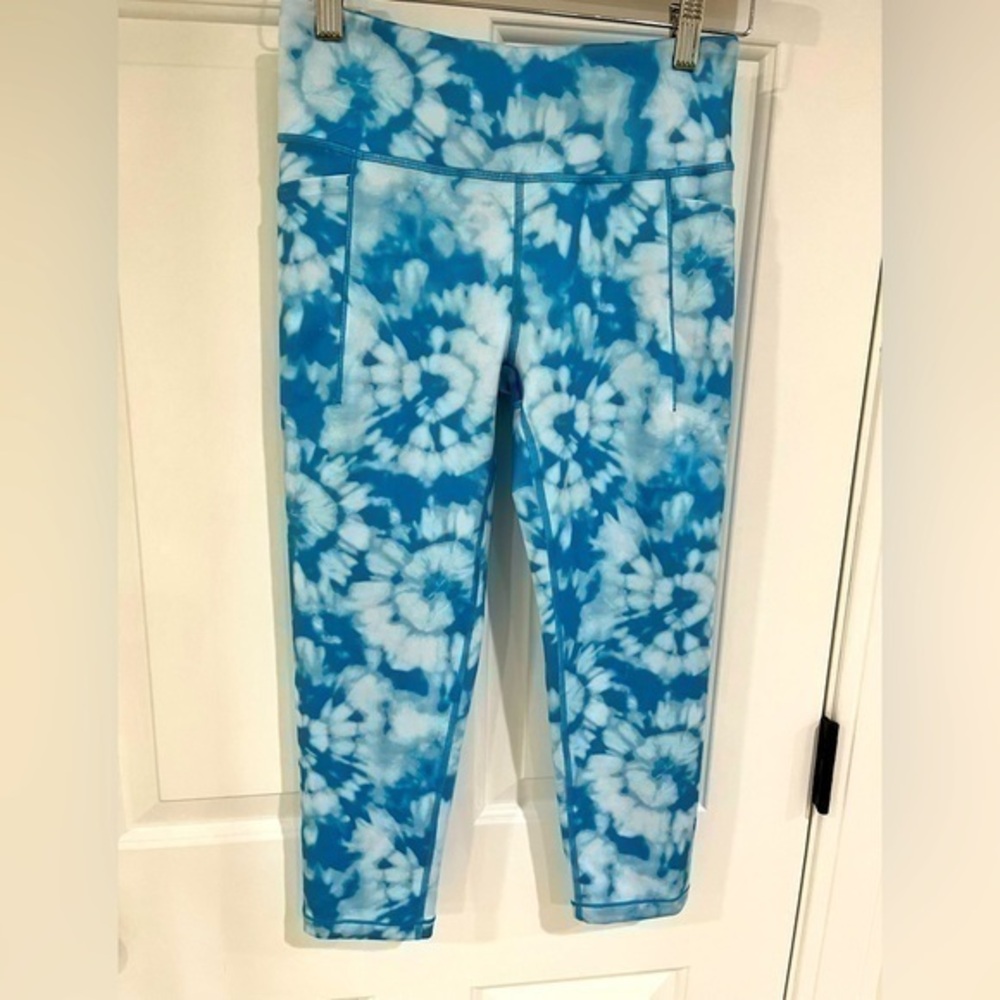 Athleta Girl High Rise Stash Your Treasures Capris blue white Leggings/ XL (14)